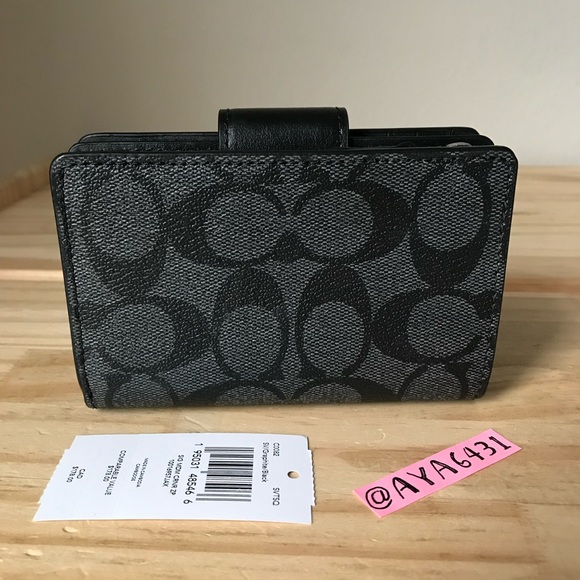 Coach wallet🎈🎈 - Picture 2 of 8